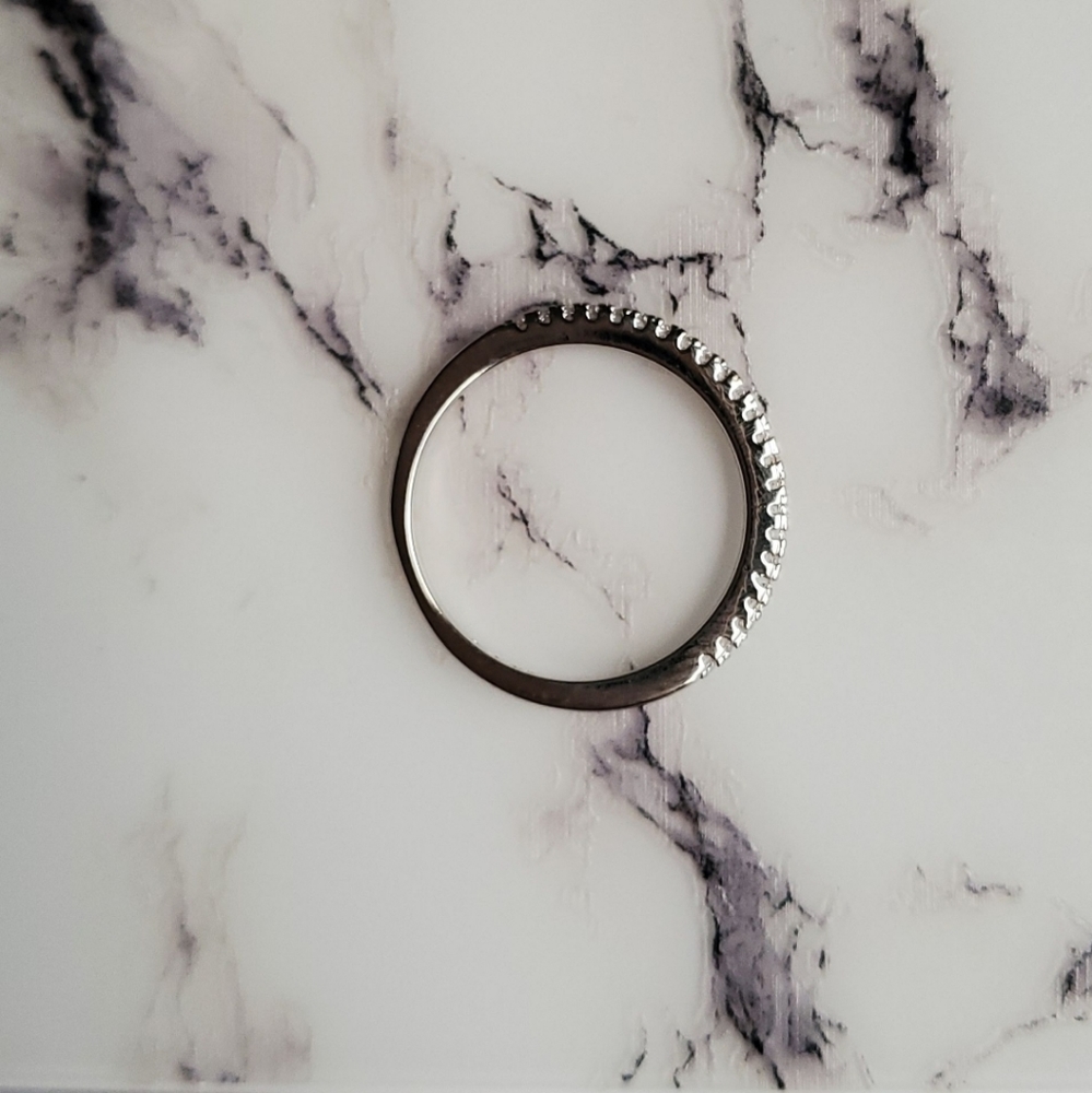 New Gorgeous Silver Wedding Band/Ring - Picture 7 of 8